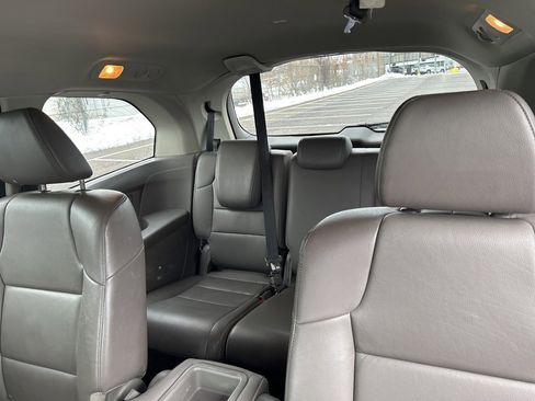 Used 2014 Honda Odyssey EX-L image 16