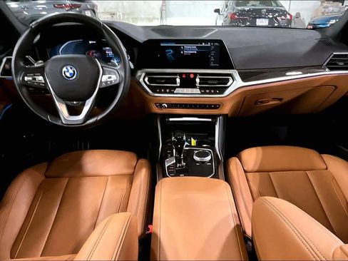 Used 2022 BMW 330e xDrive w/ Premium Package image 15