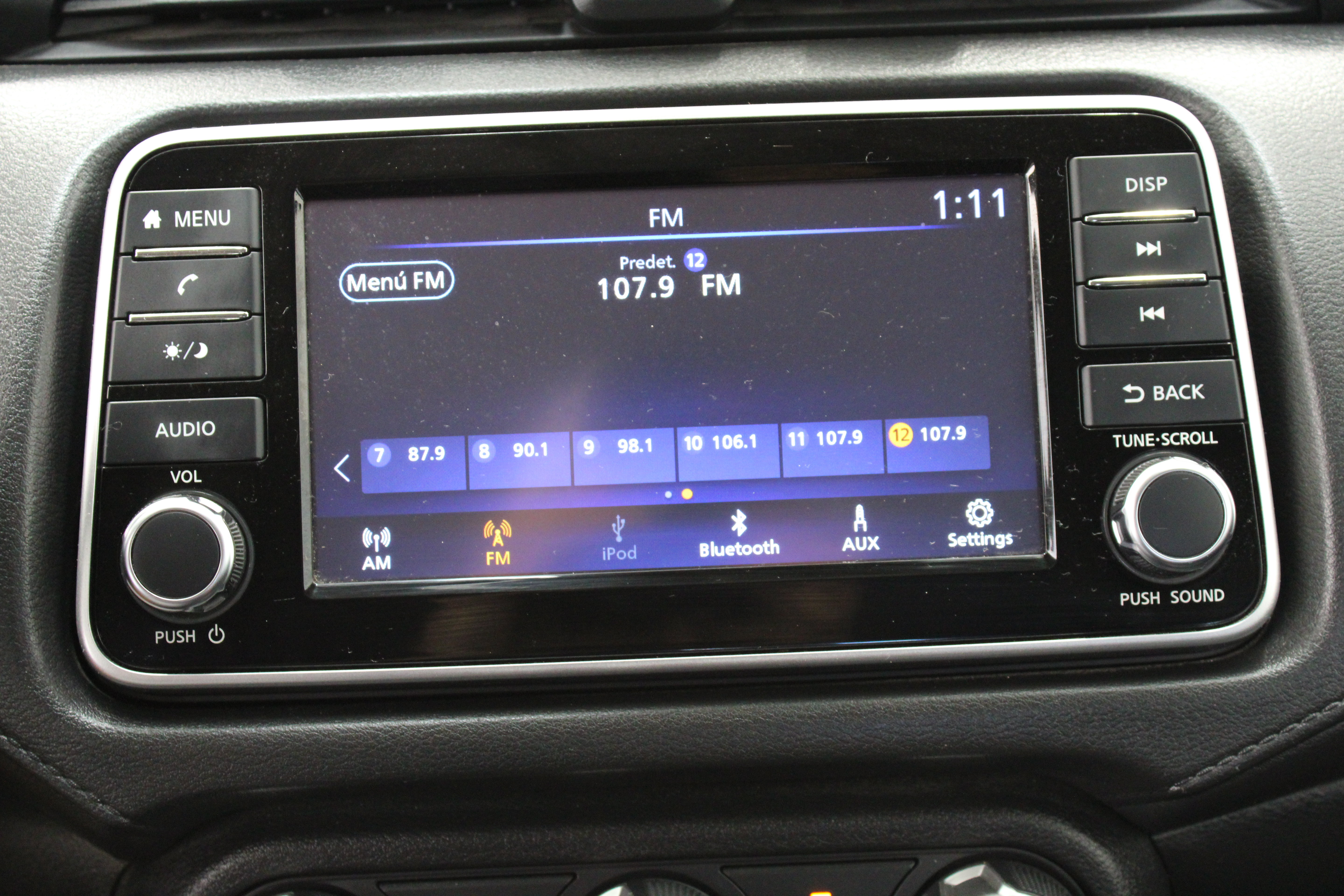 Used 2025 Nissan Versa S w/ Trunk Package FWD image 17