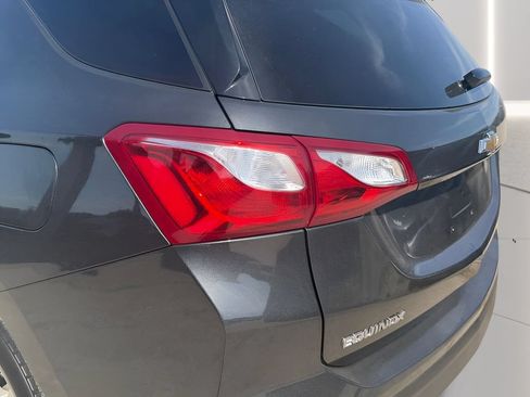 Used 2021 Chevrolet Equinox LS w/ LS Convenience Package FWD image 24