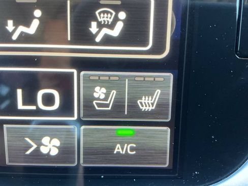 Used 2024 Subaru Outback Touring XT AWD/4WD image 26