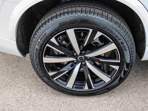 New 2026 Volvo XC90 B5 Core image 13