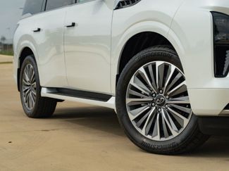 New 2026 INFINITI QX80 Luxe w/ Cargo Package RWD video 2