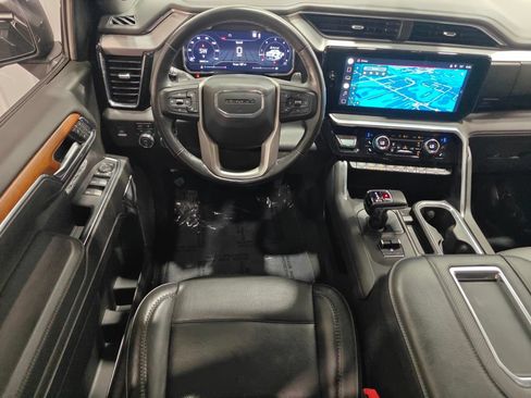 Used 2022 GMC Sierra 1500 Denali w/ Denali Reserve Package AWD/4WD image 4