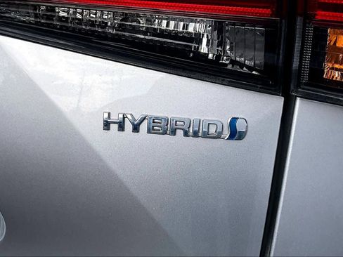 Certified 2023 Toyota Highlander LE image 10