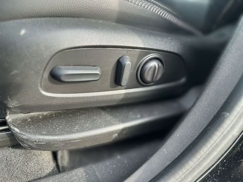 Used 2024 GMC Terrain Denali w/ Black Diamond Edition image 16