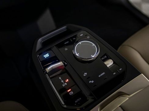 Used 2023 BMW iX xDrive50 w/ Sport Package image 30