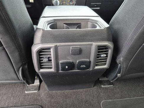 Used 2019 Ford F150 XLT w/ Equipment Group 302A Luxury AWD/4WD image 16