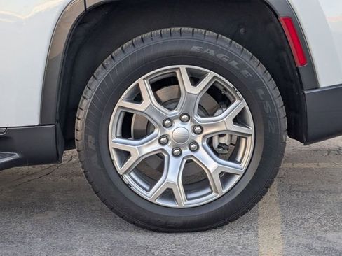 Used 2022 Jeep Wagoneer Series II image 12