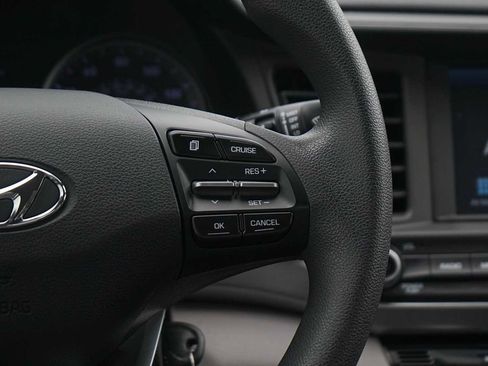 Used 2020 Hyundai Elantra SEL w/ Convenience Package (C2) image 18