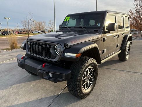 Used 2024 Jeep Wrangler Unlimited Rubicon image 4