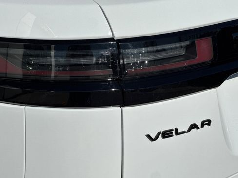 Certified 2025 Land Rover Range Rover Velar Dynamic SE image 34