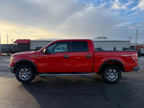 Used 2011 Ford F150 XLT w/ XLT Chrome Pkg image 8