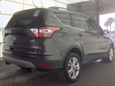 Used 2018 Ford Escape SEL FWD image 4