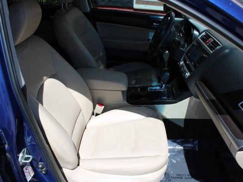 Used 2017 Subaru Legacy 2.5i Limited w/ Popular Package #4 image 12