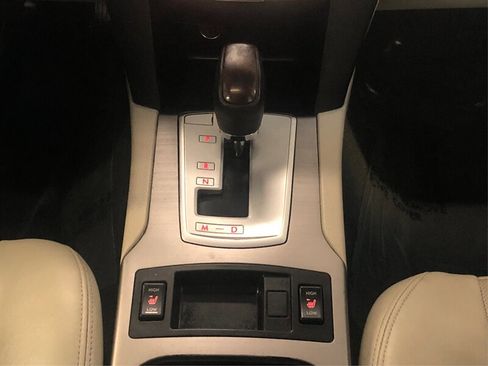 Used 2014 Subaru Legacy 2.5i Limited w/ Moonroof Package image 25