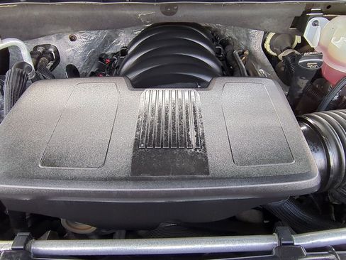 Used 2021 Chevrolet Silverado 1500 High Country w/ Technology Package image 15