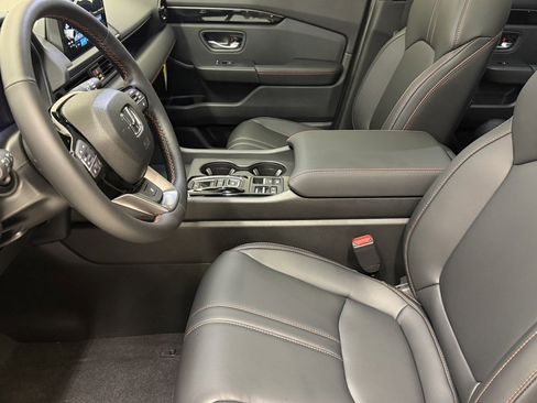New 2025 Honda Pilot TrailSport image 20