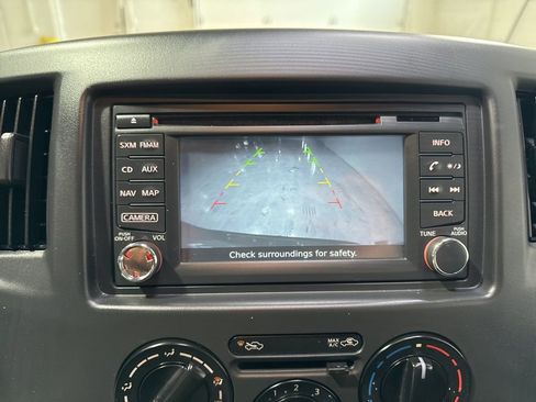 Used 2015 Chevrolet City Express LT w/ Technology Package image 16