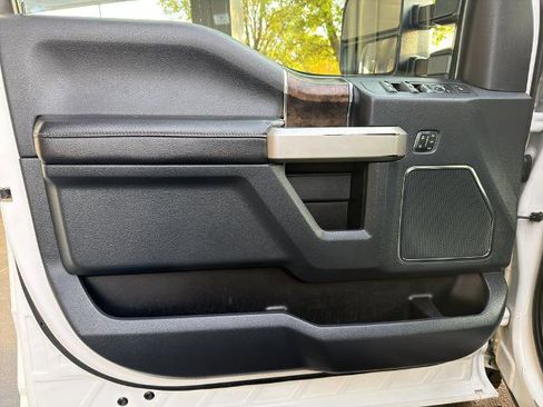 Certified 2022 Ford F350 Lariat w/ Lariat Value Package image 18