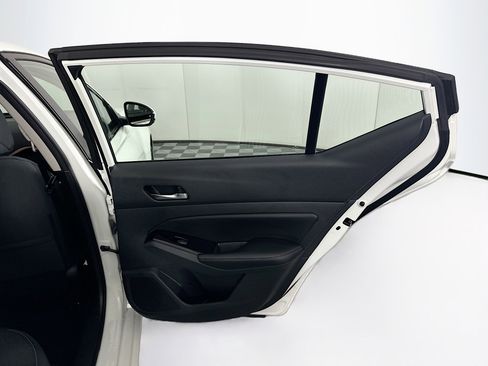 Used 2022 Nissan Altima 2.5 SV w/ SV Premium Package image 27