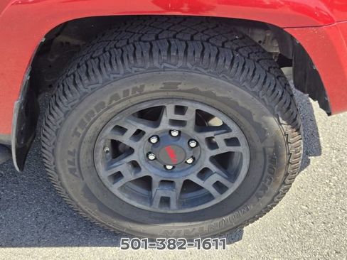 Used 2021 Toyota 4Runner SR5 Premium w/ Moonroof Package AWD/4WD image 20