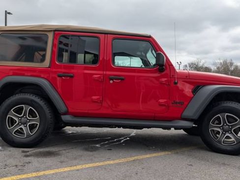 Used 2020 Jeep Wrangler Unlimited Sport AWD/4WD image 4