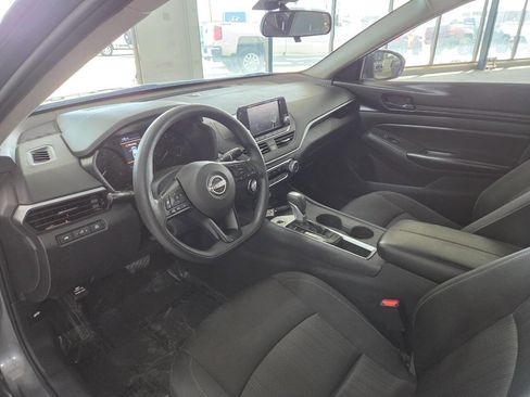Used 2024 Nissan Altima 2.5 S image 15
