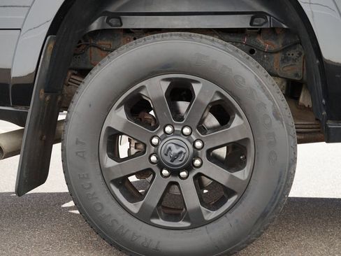 Used 2019 RAM 3500 Laramie image 31