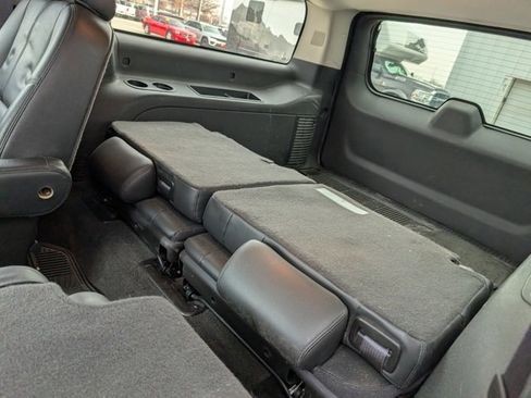 Used 2013 GMC Yukon XL SLT w/ SLT-2 Equipment Package image 13