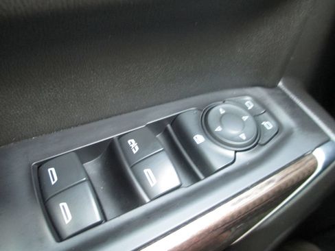 Used 2021 Chevrolet Silverado 1500 RST AWD/4WD image 26
