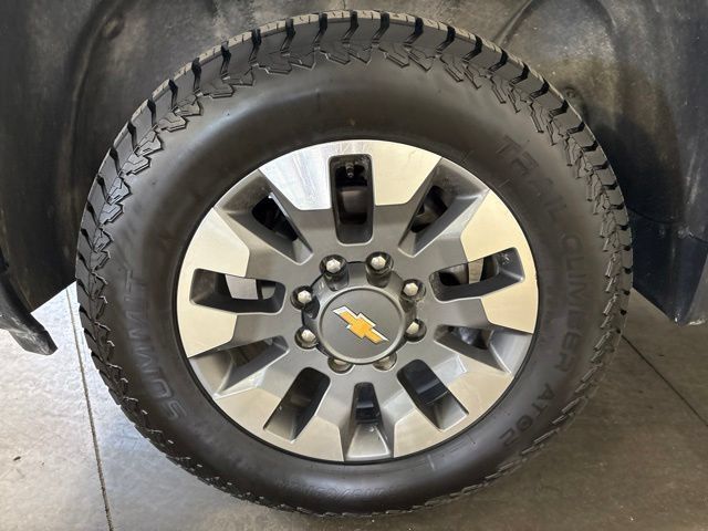 Used 2024 Chevrolet Silverado 2500 Custom w/ Custom Value Package AWD/4WD image 7