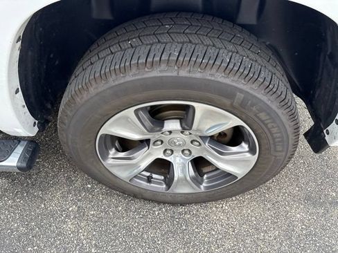 Used 2021 RAM 1500 Laramie AWD/4WD image 15