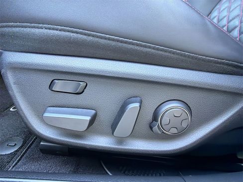 Used 2025 Genesis G70 3.3T Advanced w/ Sport Prestige Package image 14