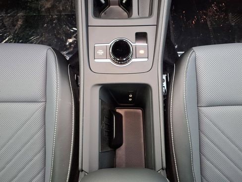 New 2026 Volkswagen Tiguan SE image 33