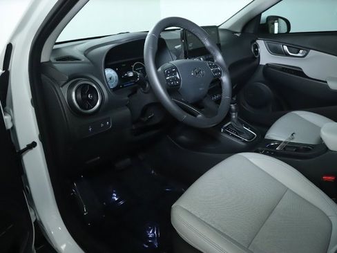 Used 2022 Hyundai Kona Limited w/ Cargo Package image 17