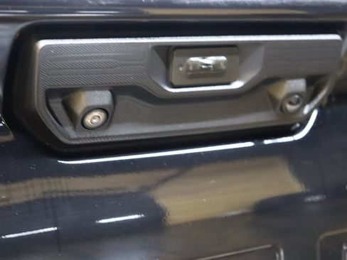 Used 2022 Chevrolet Silverado 3500 High Country AWD/4WD image 26