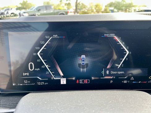 Used 2024 BMW X6 xDrive40i w/ M Sport Professional Package image 21