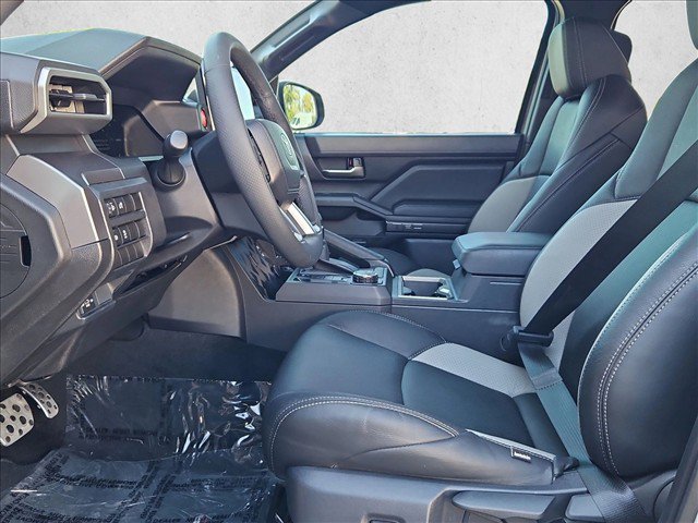 Used 2025 Toyota Tacoma TRD Sport RWD image 16