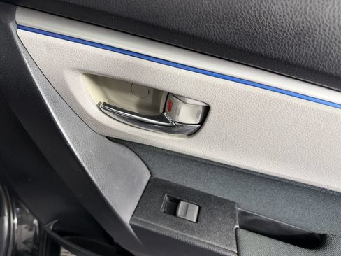 Used 2016 Toyota Corolla LE FWD image 42