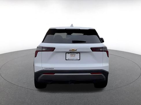 Used 2025 Chevrolet Equinox LT image 12