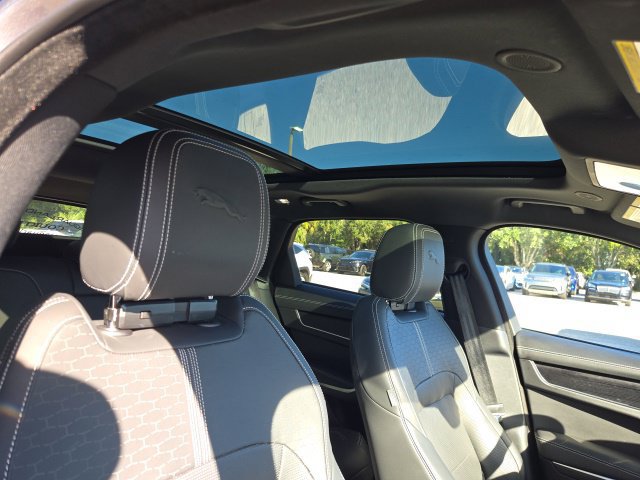 Used 2026 Jaguar F-PACE R-Dynamic S AWD/4WD image 12