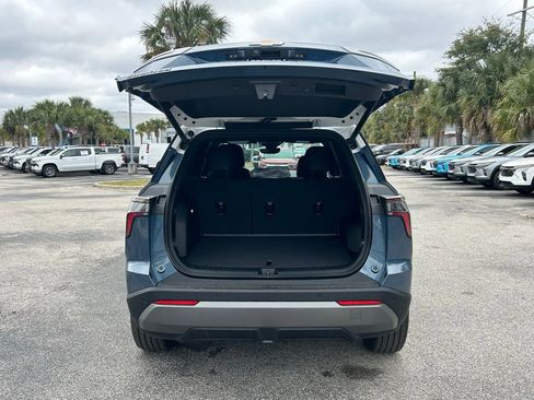 New 2026 Chevrolet Equinox LT w/ Convenience Package II FWD image 11