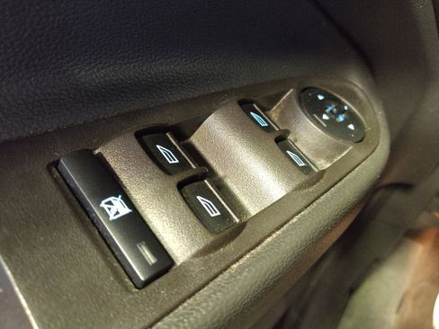 Used 2018 Ford Escape SE w/ SE Sync 3 Package image 27