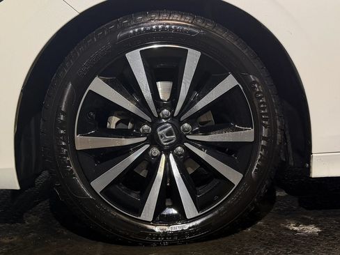 Used 2024 Honda Civic EX image 11