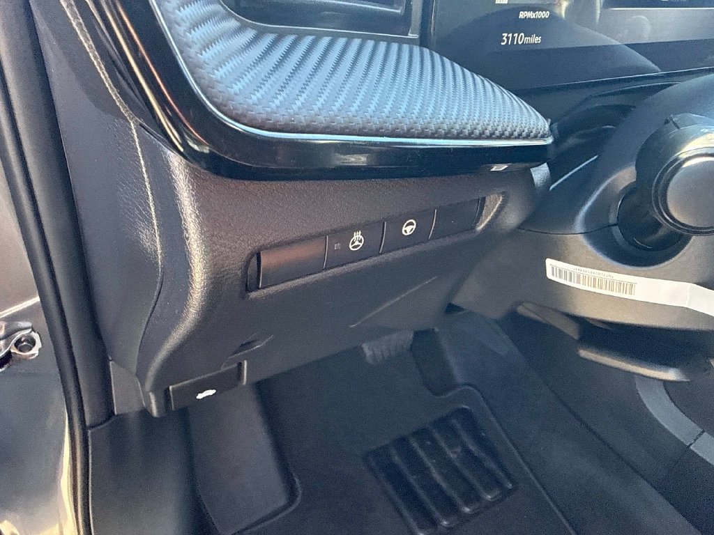 Certified 2026 Nissan Kicks SR w/ SR Premium Package AWD/4WD image 20