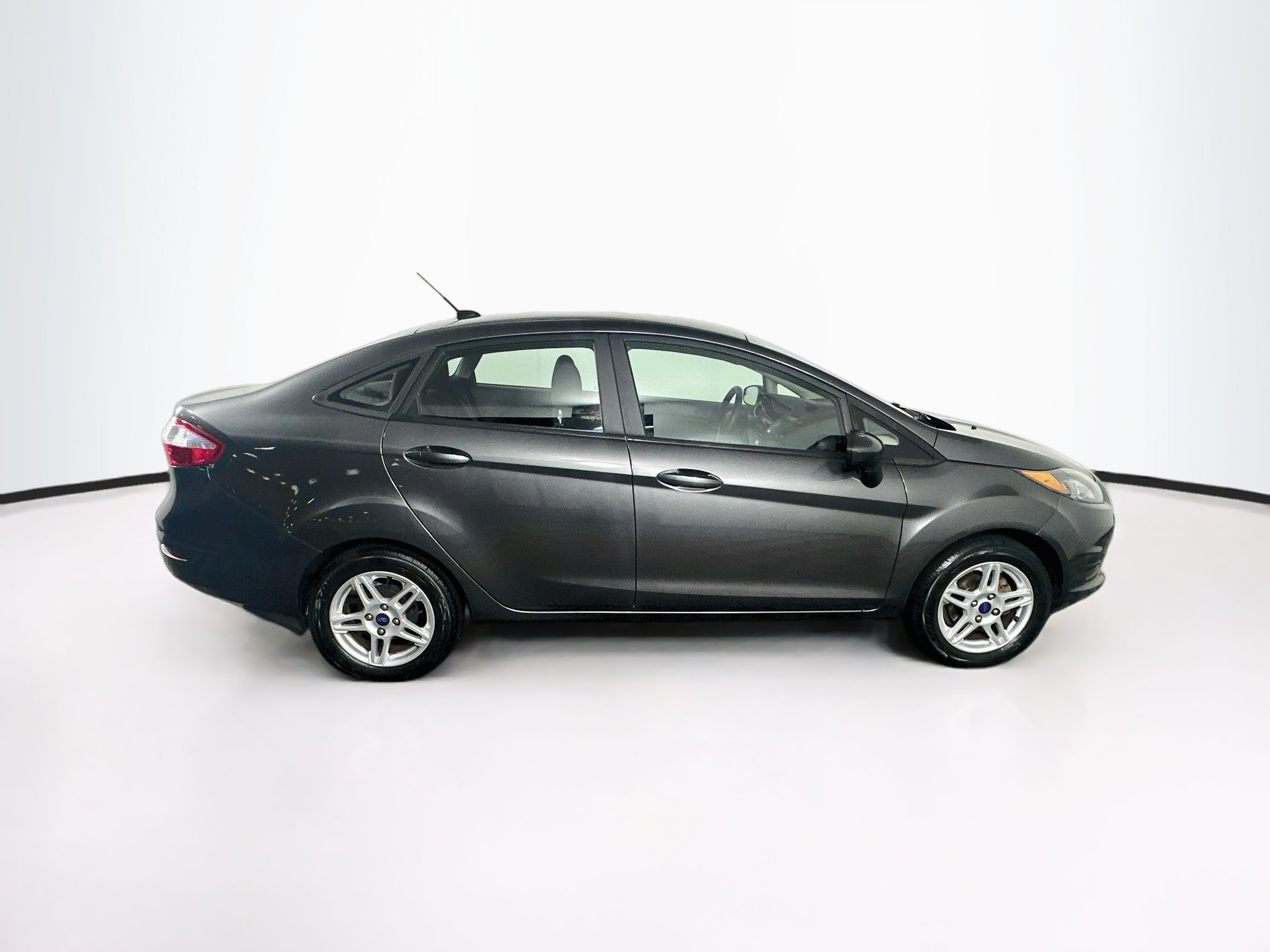 Used 2017 Ford Fiesta SE FWD image 10