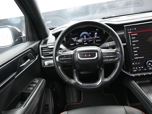 Used 2024 GMC Acadia AT4 w/ Luxury Package AWD/4WD image 29
