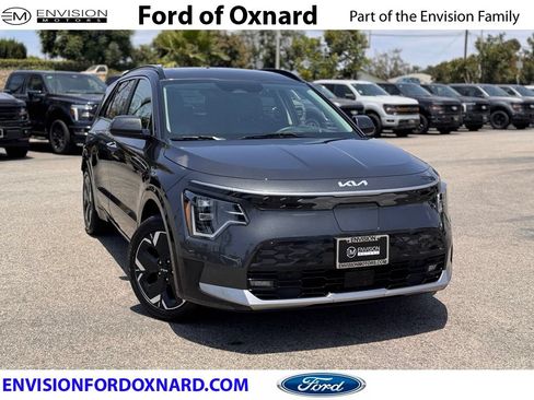 Used 2023 Kia Niro Wave FWD image 1