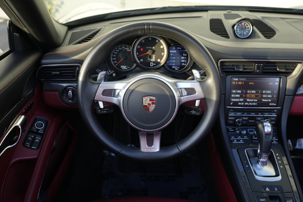 Used 2014 Porsche 911 Turbo S AWD/4WD image 84